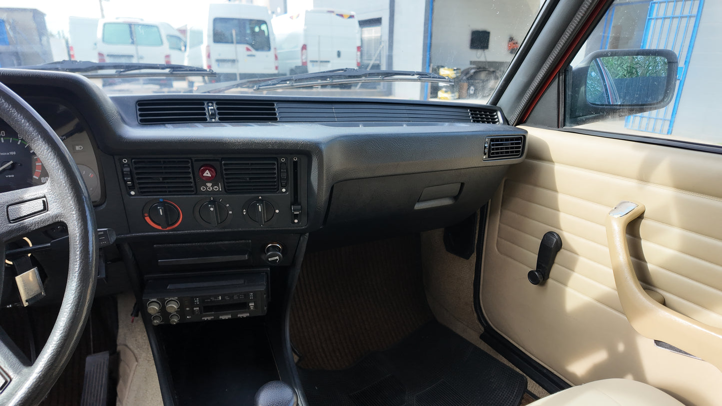 BMW E21 315 del año 1982