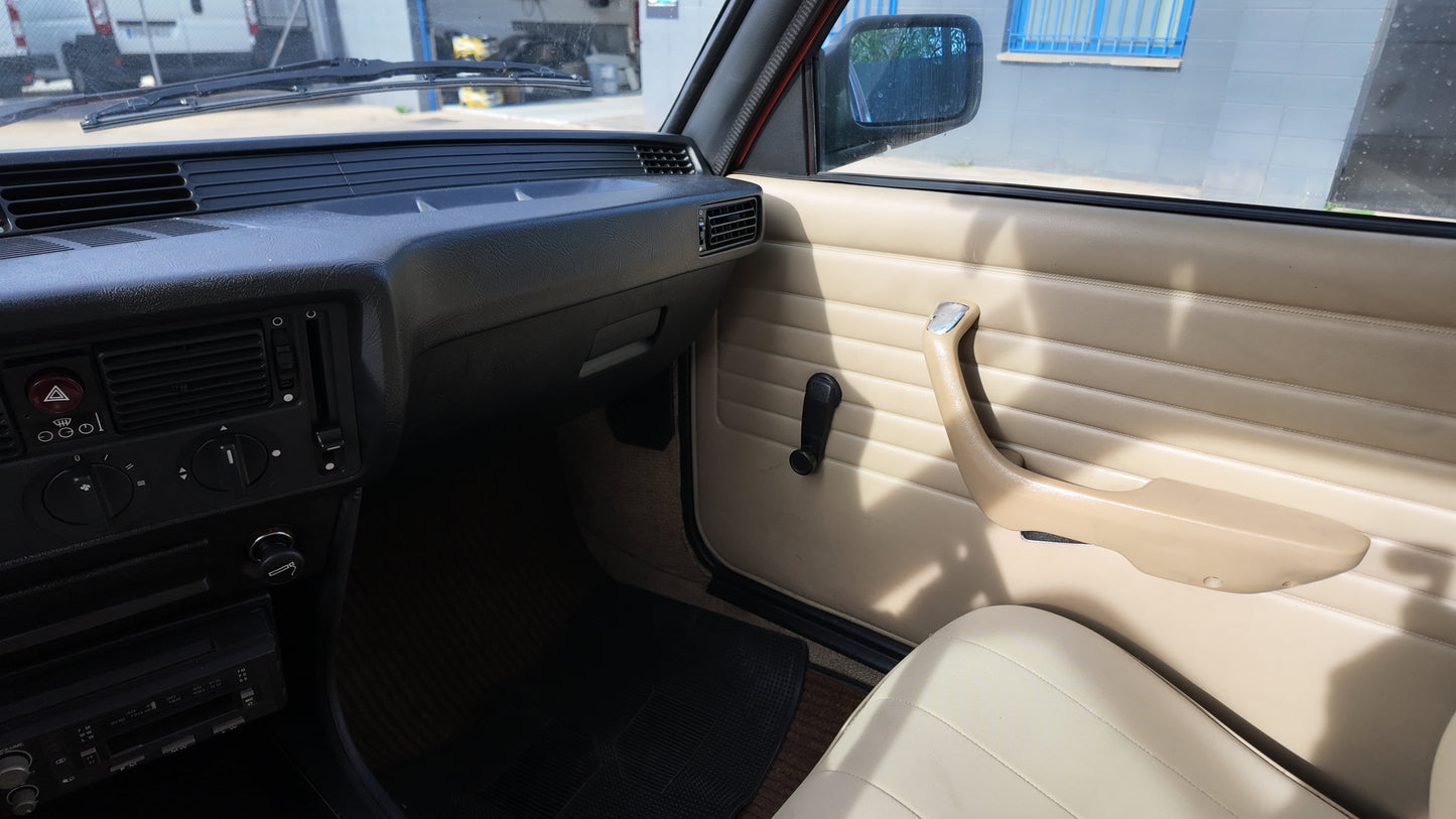 BMW E21 315 del año 1982