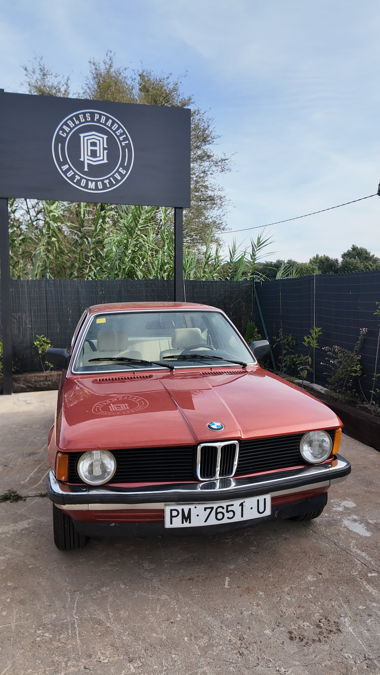 BMW E21 315 del año 1982