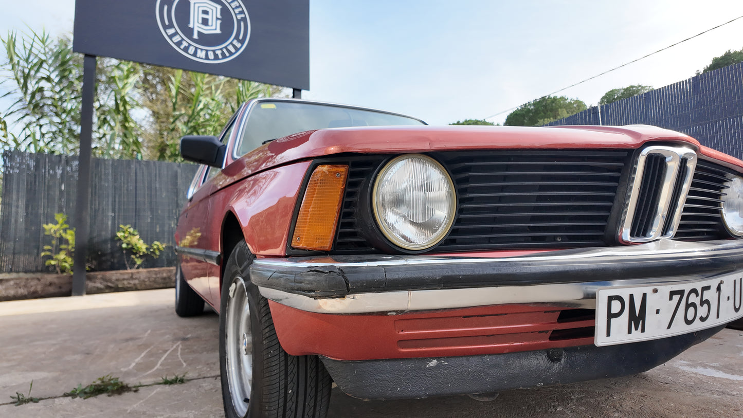 BMW E21 315 del año 1982