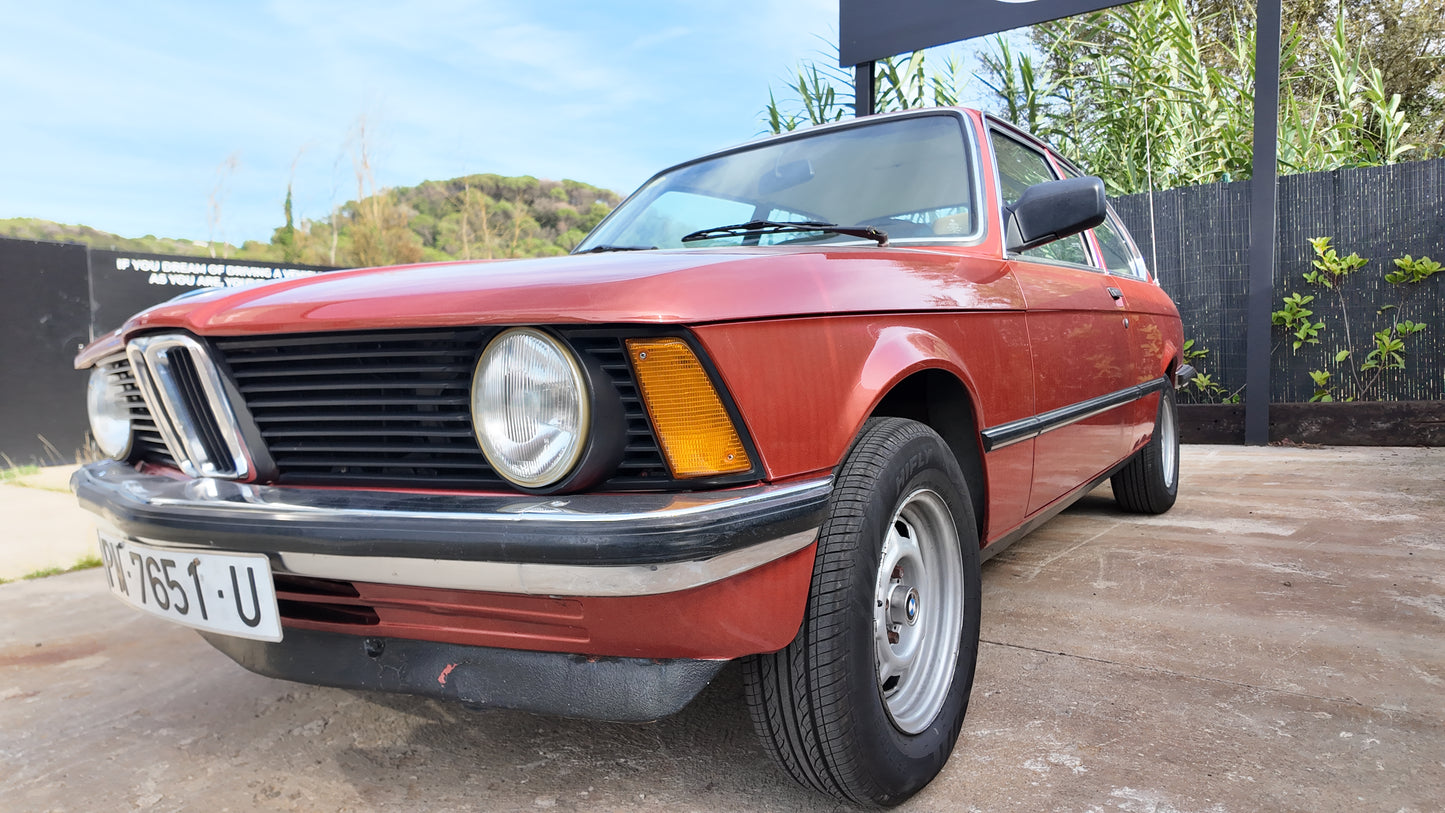 BMW E21 315 del año 1982
