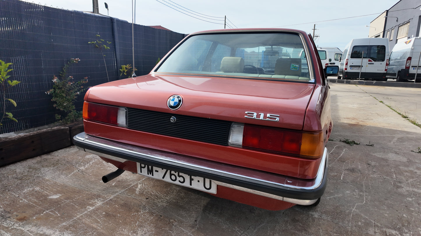 BMW E21 315 del año 1982
