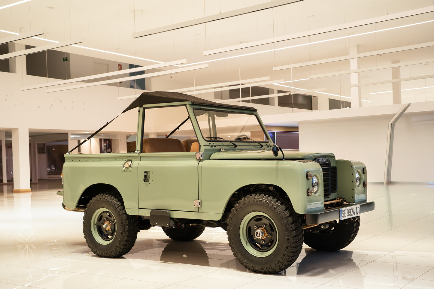 Land Rover Santana Beach