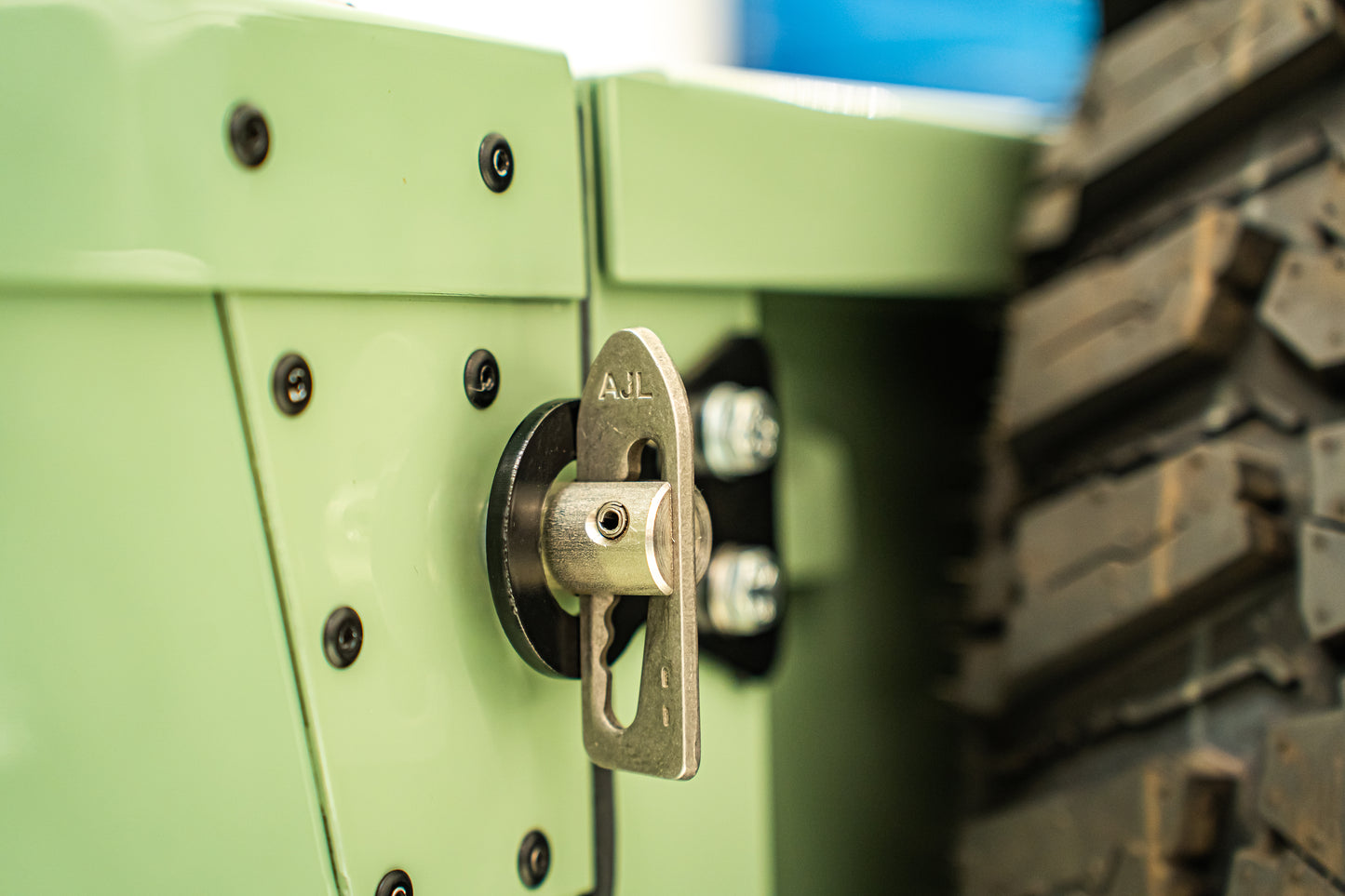 Land Rover Santana Beach